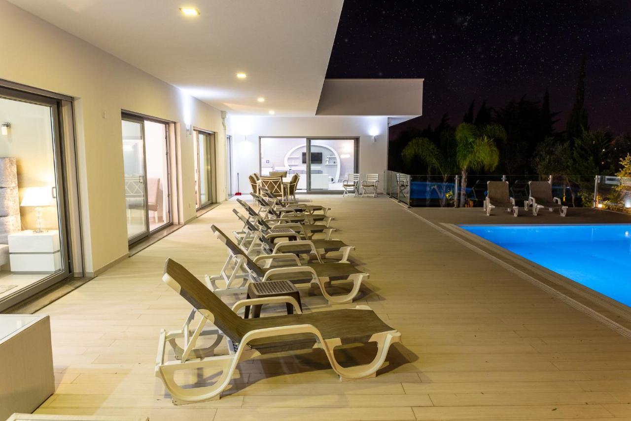 Fazenda Viegas Villa ลากอส ภายนอก รูปภาพ